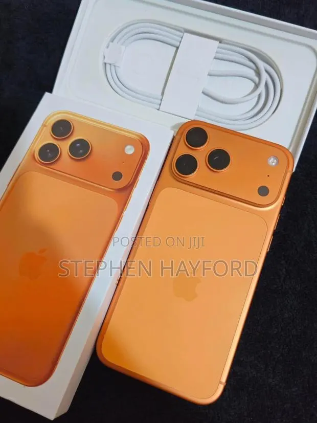 Apple iPhone 17 Pro Max 512 GB Orange · Photo 1
