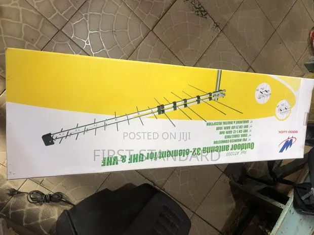 32 Element Antenna · Photo 1
