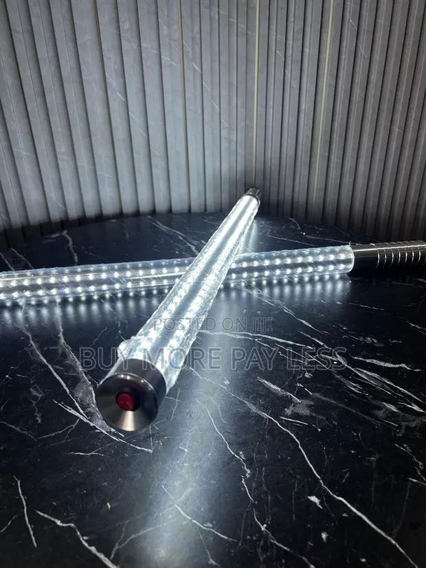 80cm LED Strobe Baton White · Photo 1