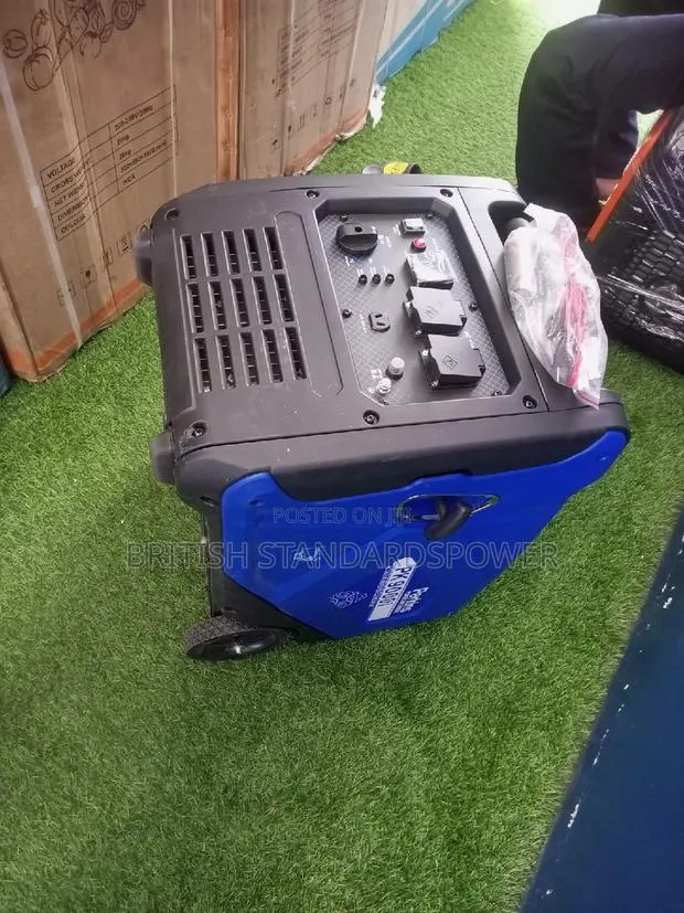 Accelerate 9000w Power Geneset Petrol Geneset Perkins 8kva · Photo 1