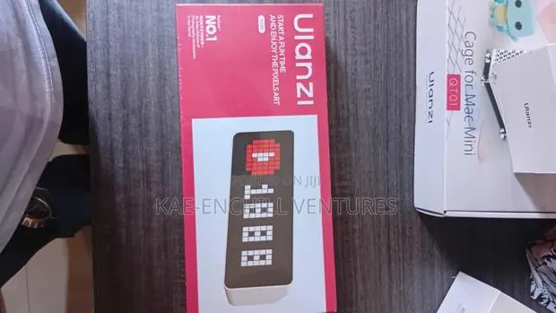 Ulanzi TC001 Smart Pixel Clock · Photo 1
