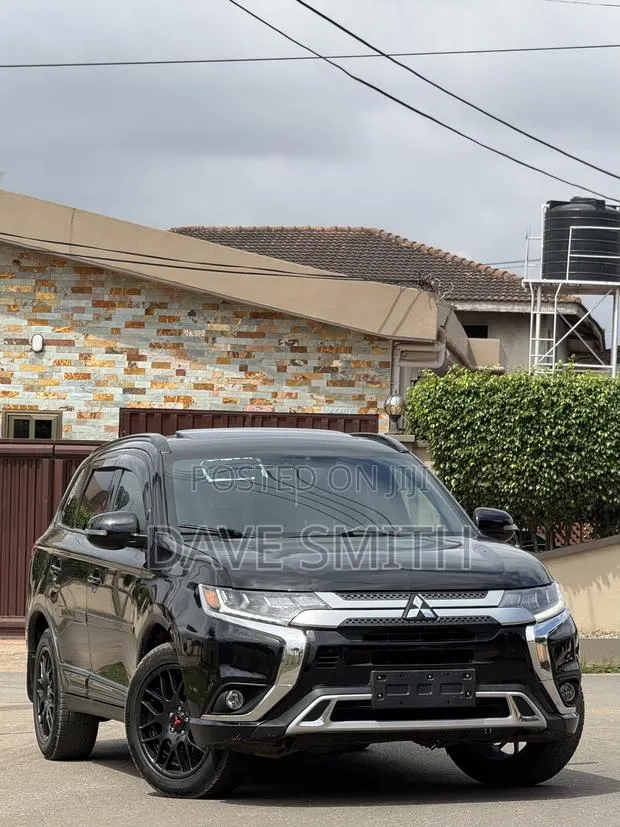 Mitsubishi Outlander SE AWC 2019 Black · Photo 1