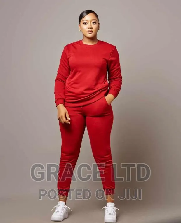 Sweatshirt Top and Down · Photo 1