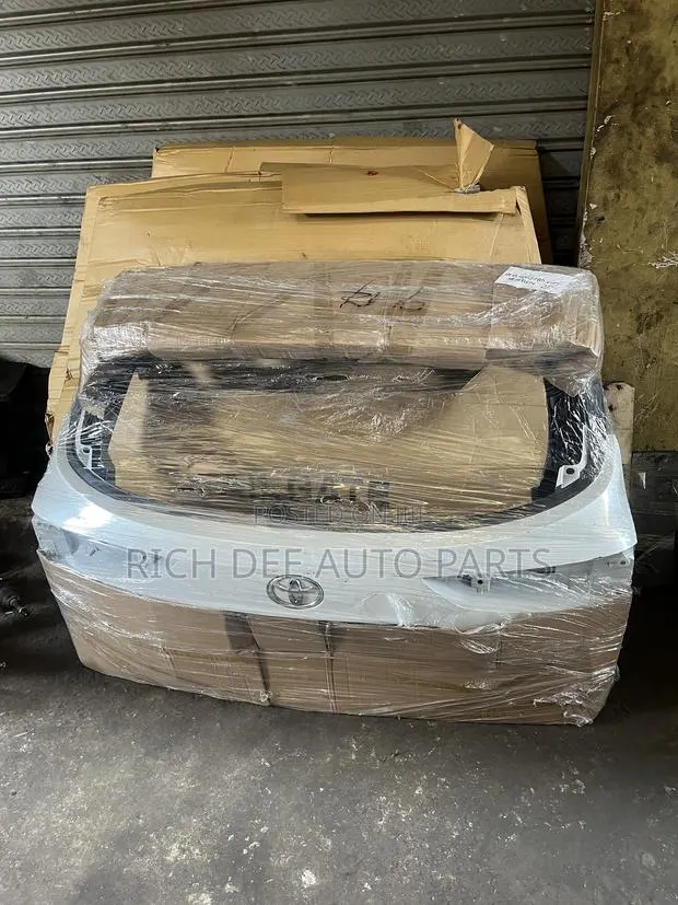 Toyota Highlander 2021, 2022, 2023, 2024 Boot Brand New Fiber · Photo 1