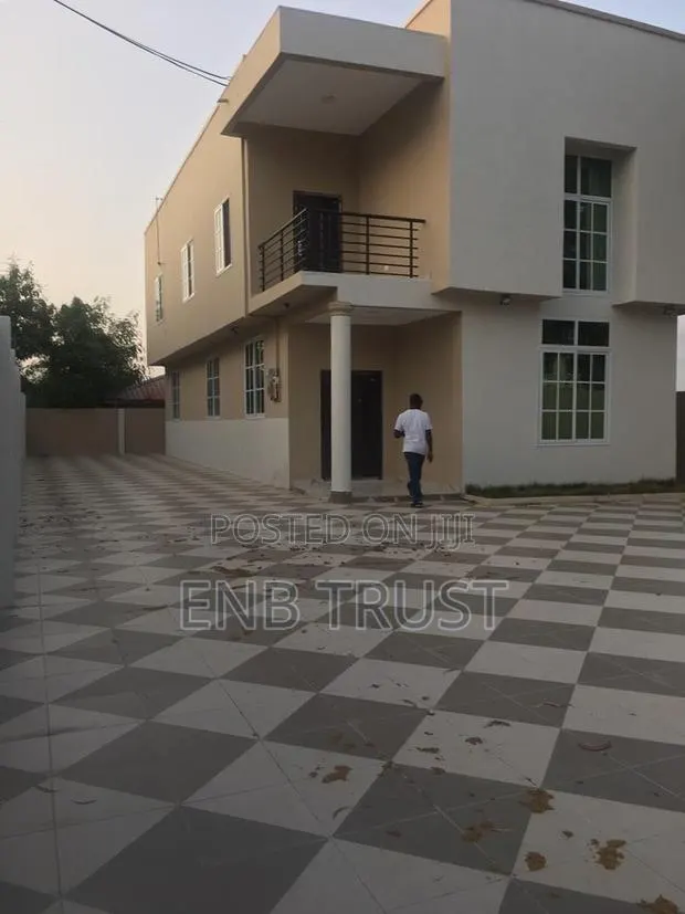 4bdrm House in Ablekuma, Olebu for sale · Photo 1