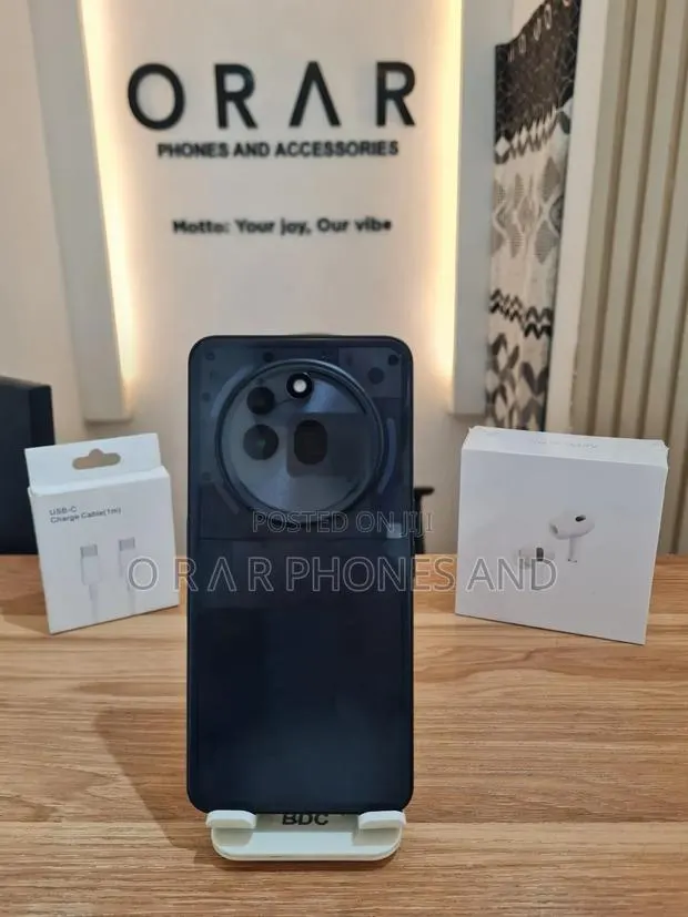 Nothing Phone 3a Pro 256 GB Black · Photo 1