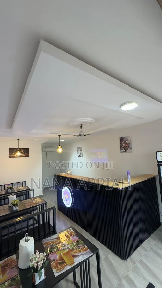 Furnished Restaurant/Shop · Photo 1