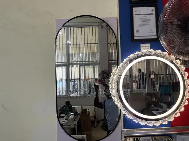 Dressing Mirror, Round Edge #Zy413 · Photo 1