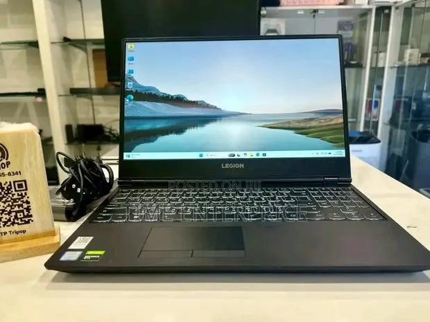 New Laptop Lenovo A10 8GB Intel Core i7 SSD 1.5T · Photo 1