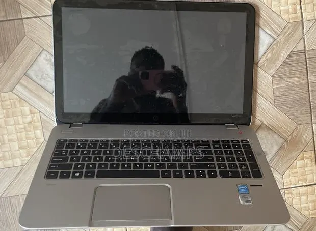 Laptop HP Envy 15 8GB Intel Core i7 HDD+SSD 256GB · Photo 1
