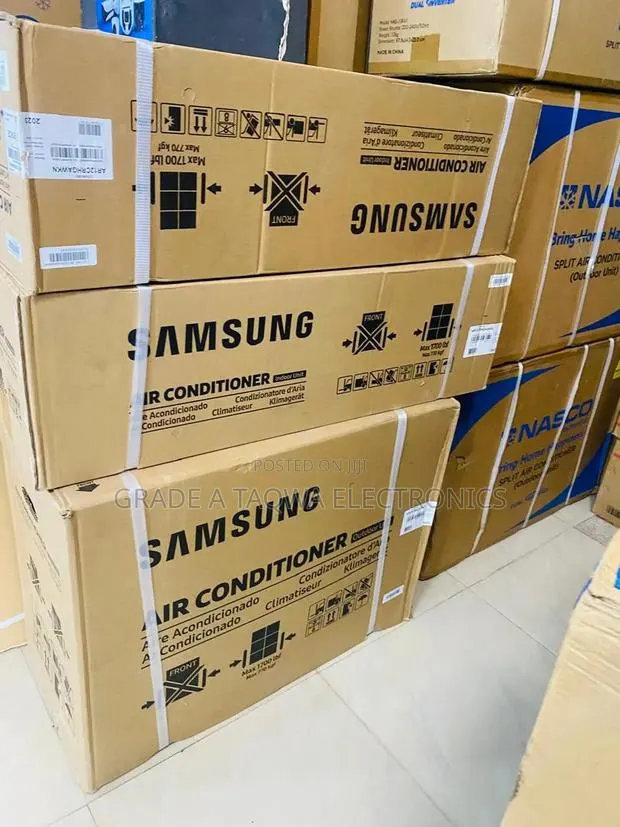 White Air Samsung 1.5hp Split Air Condition · Photo 1