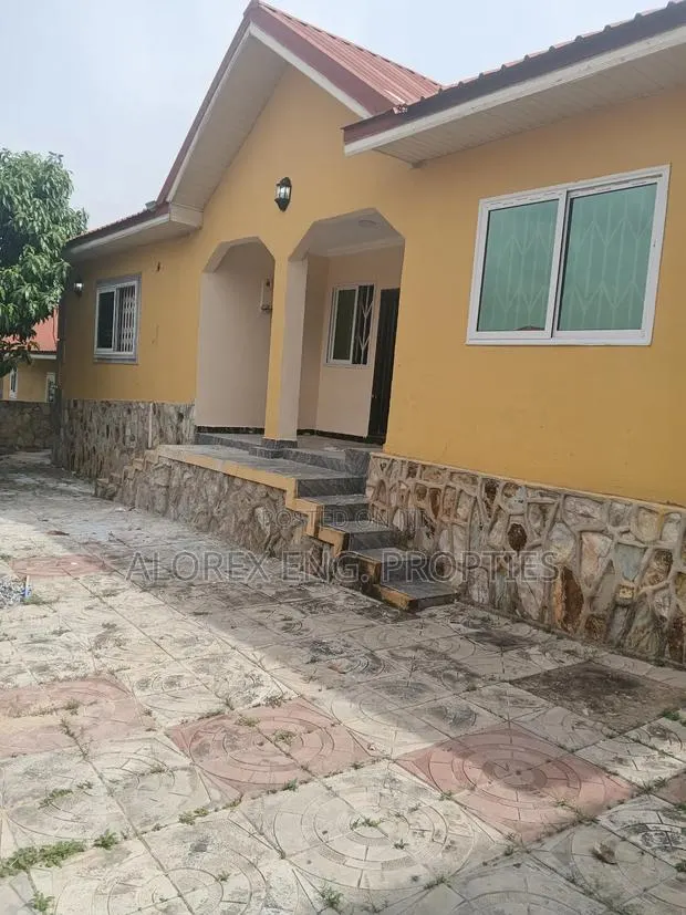 Furnished 3bdrm House in Oyarifa, Ghana Flag for rent · Photo 1