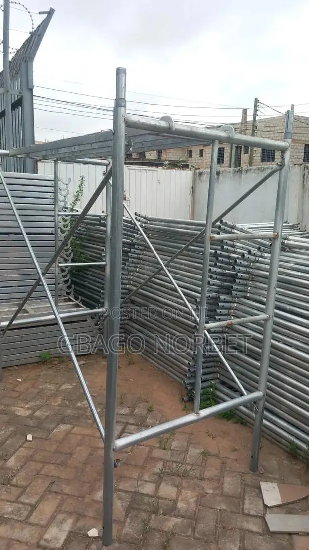 Scaffolding · Photo 1