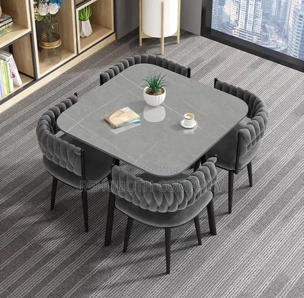 Luxury Dining Table Complete Set. · Photo 1