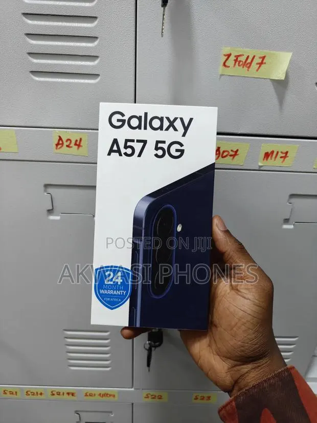 New Samsung Galaxy A57 128 GB Blue · Photo 1