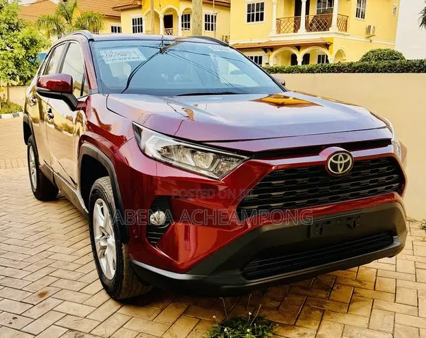 Toyota RAV4 2020 Red · Photo 1