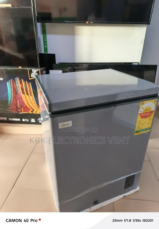 Gold Star 150liter Chest Freezer With Glass · Photo 1