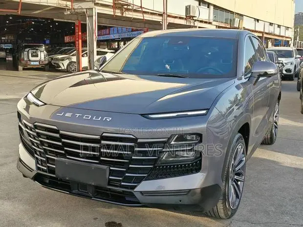 Jetour Dashing 1.5 Hybrid FWD 2023 Gray · Photo 1