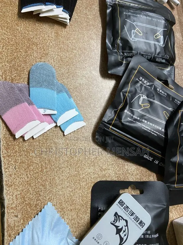 Thump Sleeves · Photo 1