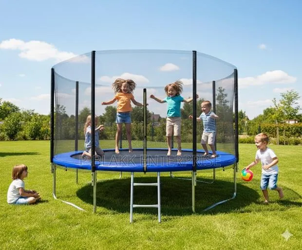 Premium 8ft or 2.44m Trampoline With Safety Ladder · Photo 1