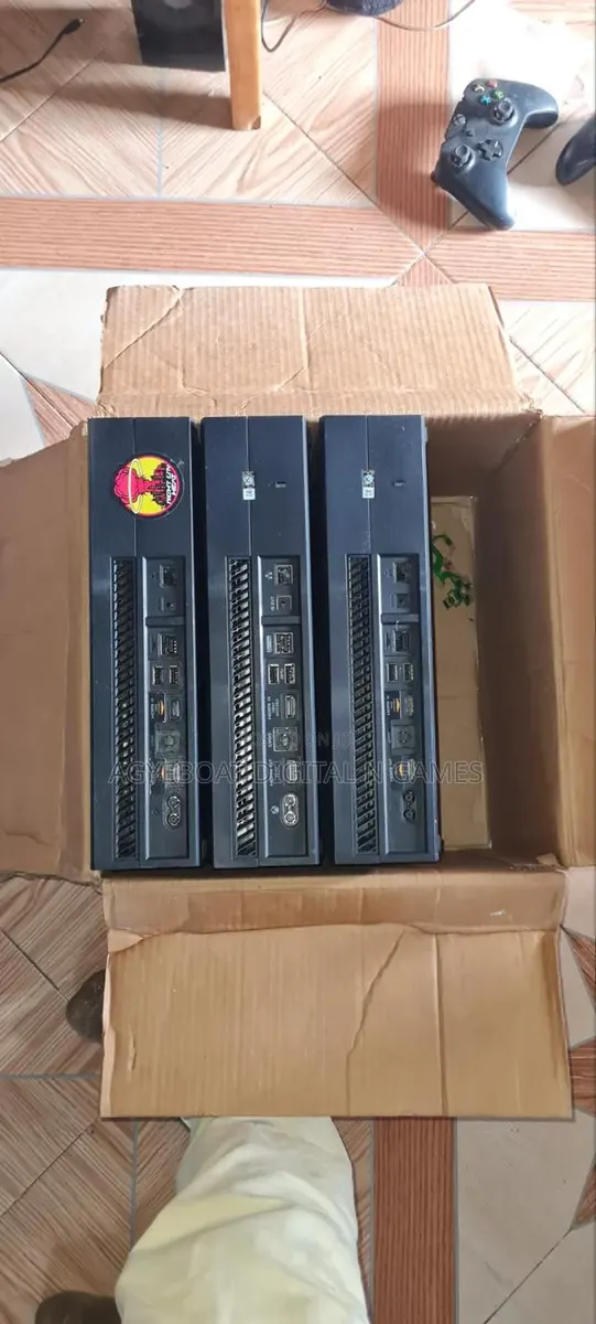 Xbox One Console · Photo 1