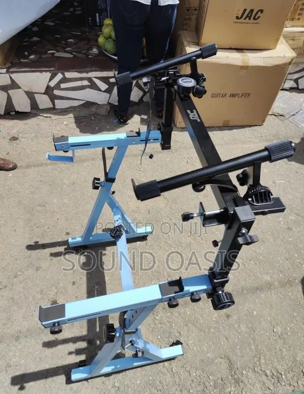 Jac Double Heavy-Duty Keyboard Stand · Photo 1