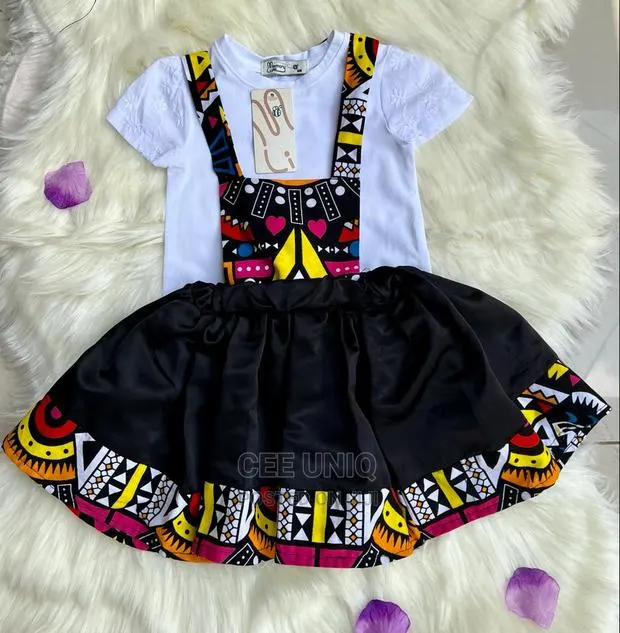 Beautiful Pinafore Dress · Photo 1