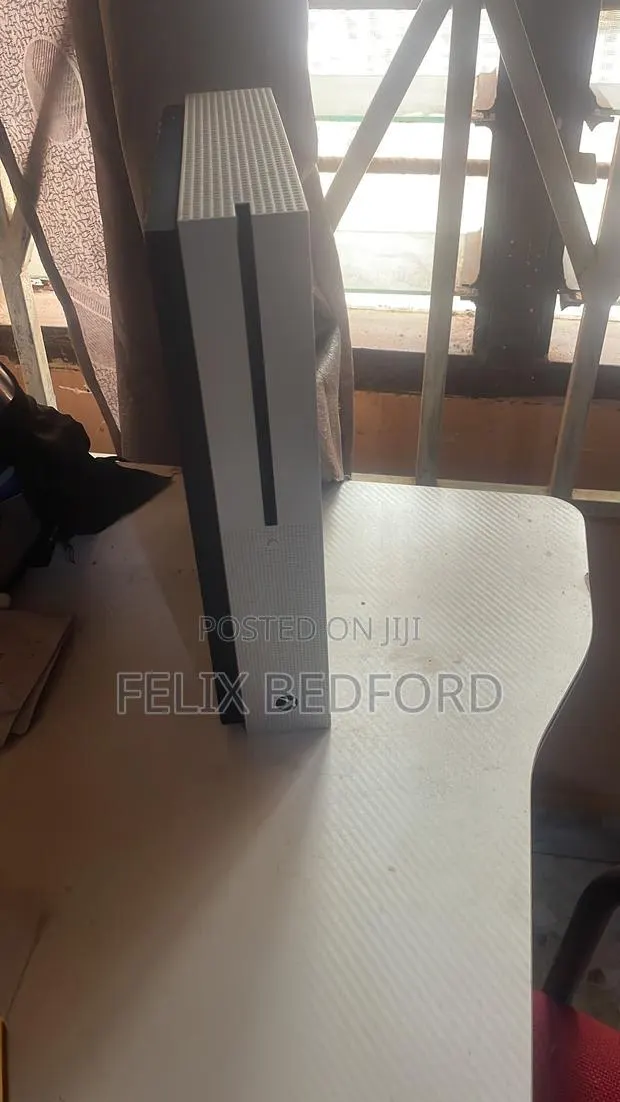 Xbox One for Sale · Photo 1