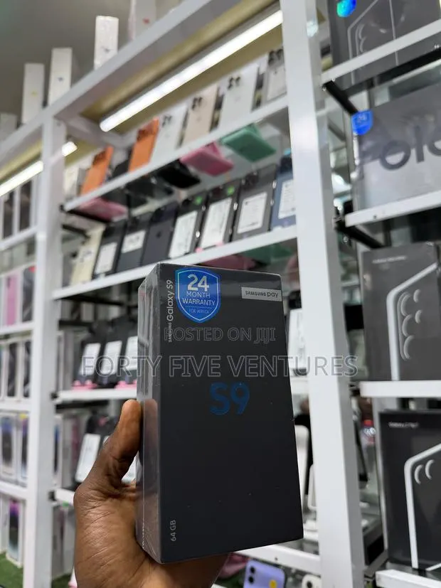 New Samsung Galaxy S9 64 GB · Photo 1