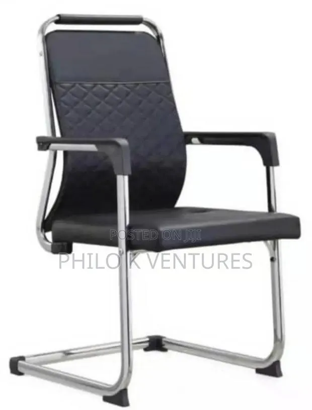 Leather and Metal Visitors Chair · Photo 1