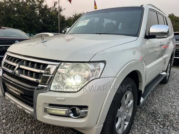 Mitsubishi Pajero 2017 White · Photo 1