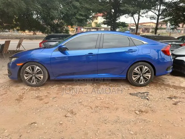 Honda Civic 2017 Blue · Photo 1