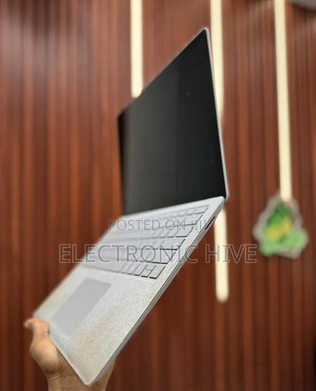 Laptop Microsoft Surface Laptop 3 8GB Intel Core i5 SSD 256GB · Photo 1