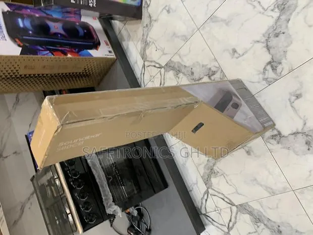 Get Unique S80 Bluetooth Samsung 3.1ch Soundbar · Photo 1