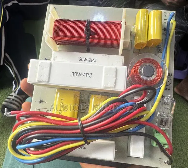 JLD-2channel Speaker Cross Over · Photo 1