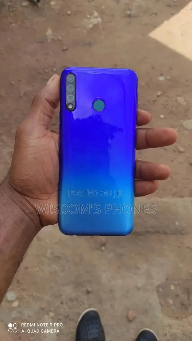 Tecno Camon 12 64 GB Blue · Photo 1
