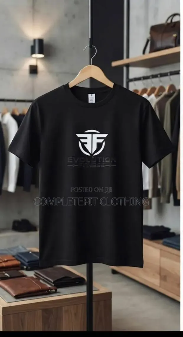 Casual Round Neck · Photo 1