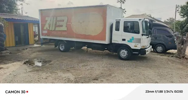 Hyundai 5 Tons Container 20 Fit