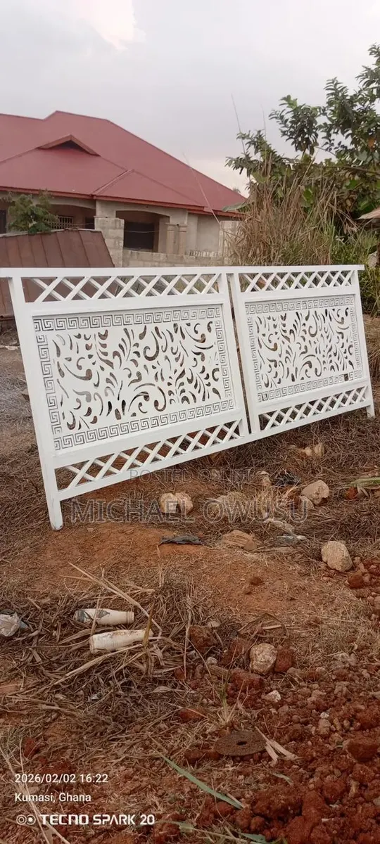 Barricades, Knust · Photo 1