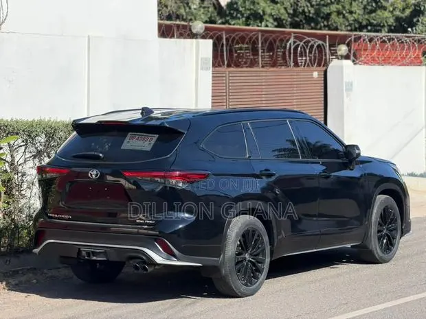 Toyota Highlander XSE AWD 2023 Black · Photo 1
