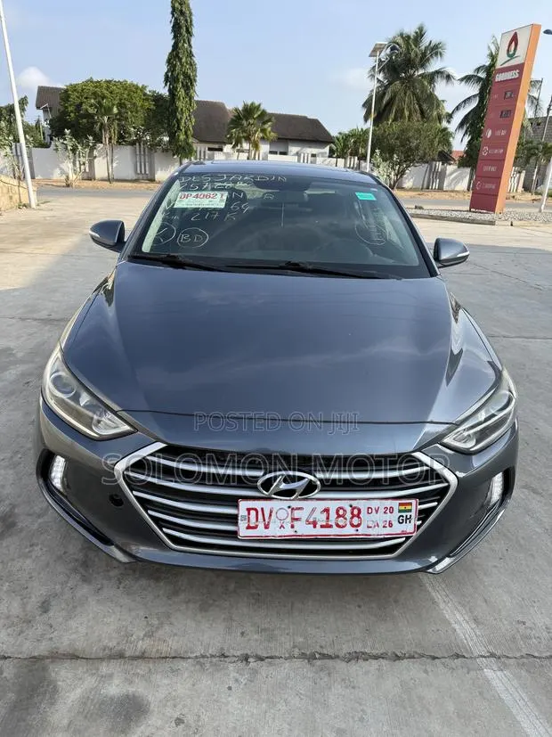 Hyundai Elantra 2017 Gray · Photo 1