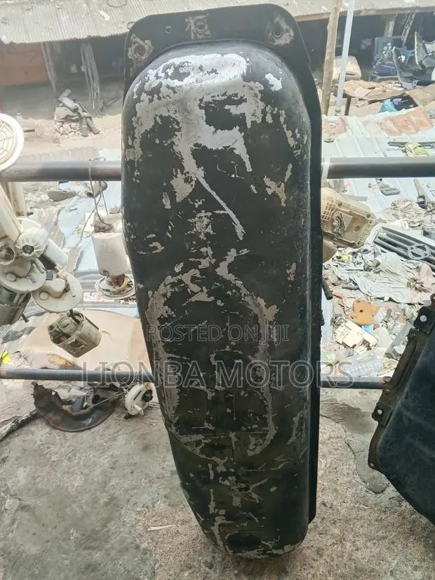Nissan Hardbody 2015 Diesel ( Fuel) Tank · Photo 1