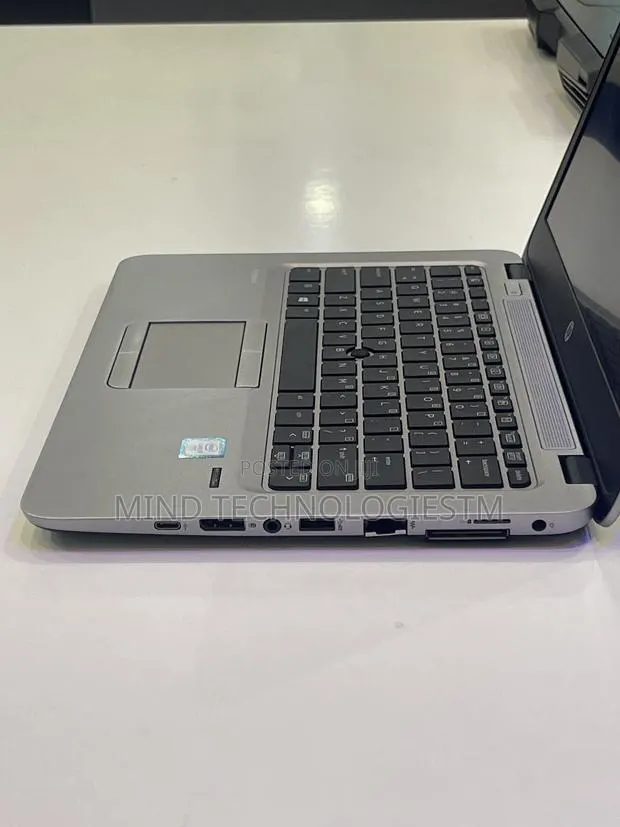 Laptop HP EliteBook 820 G3 8GB Intel Core i5 SSD 128GB · Photo 1