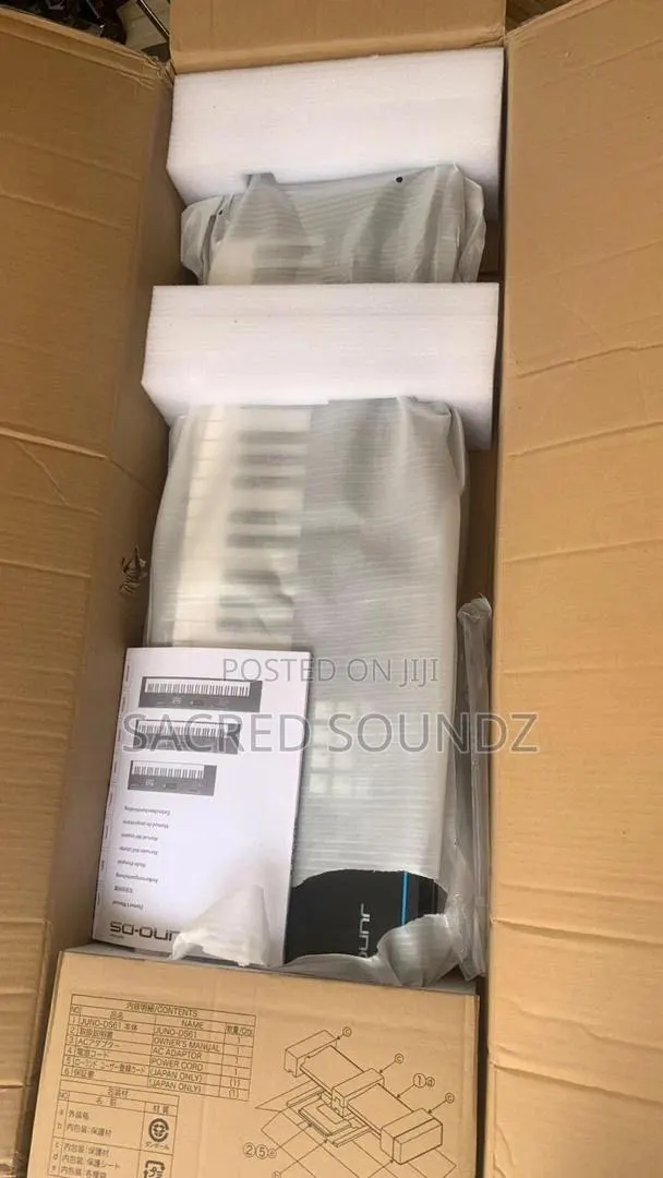 Roland Juno Ds 61 · Photo 1