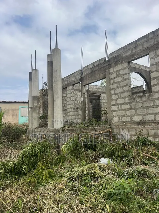 2bdrm House in Nsakina, Manhean for sale · Photo 1