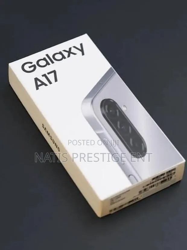 New Samsung Galaxy A17 128 GB Silver · Photo 1