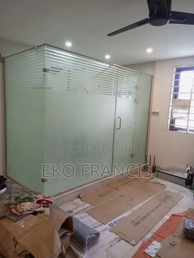 Shower Partition Glass Service · Photo 1