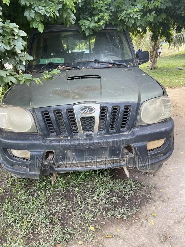 Mahindra Scorpio 2010 Green · Photo 1