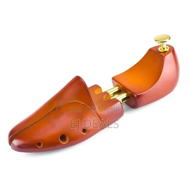 Adjustable Wooden Shoe Tree Cedar Size 43-44 · Photo 1