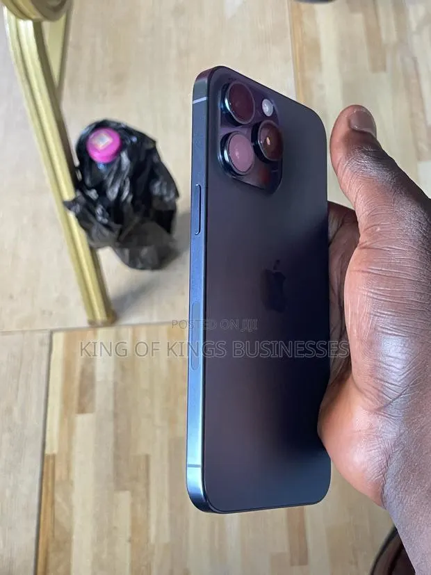 Apple iPhone 15 Pro Max 256 GB Blue · Photo 1